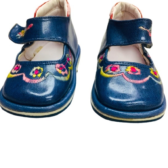 Baby Blue Shoe - Picture 1 of 4